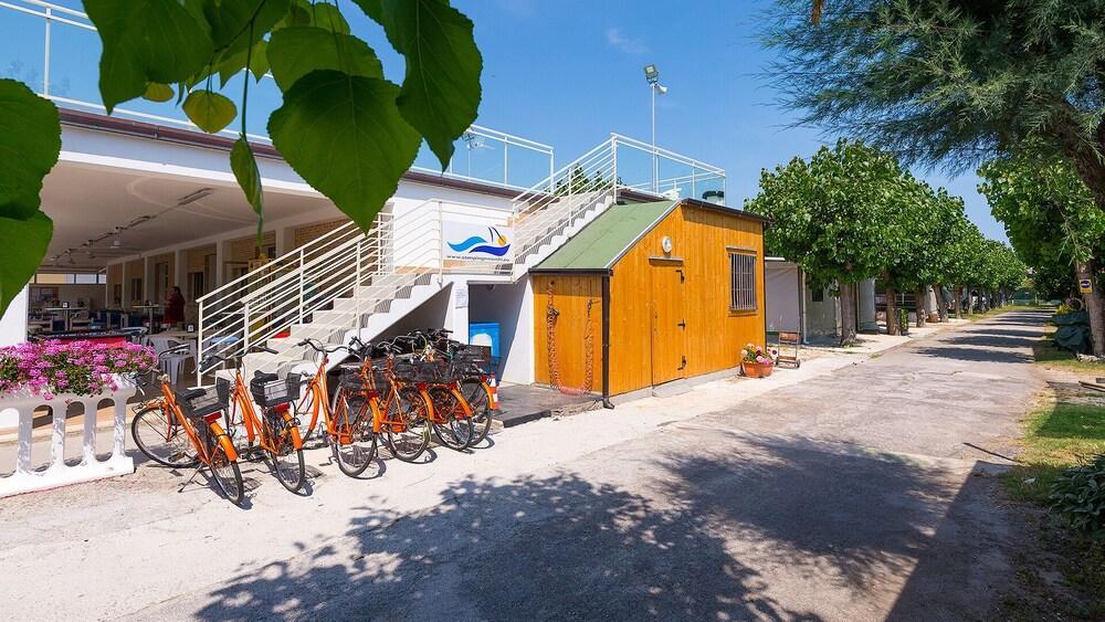 Camping Tre Archi Lido di Fermo Bagian luar foto