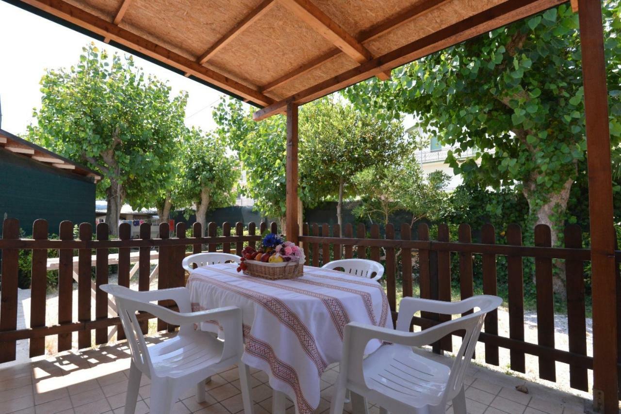 Camping Tre Archi Lido di Fermo Bagian luar foto
