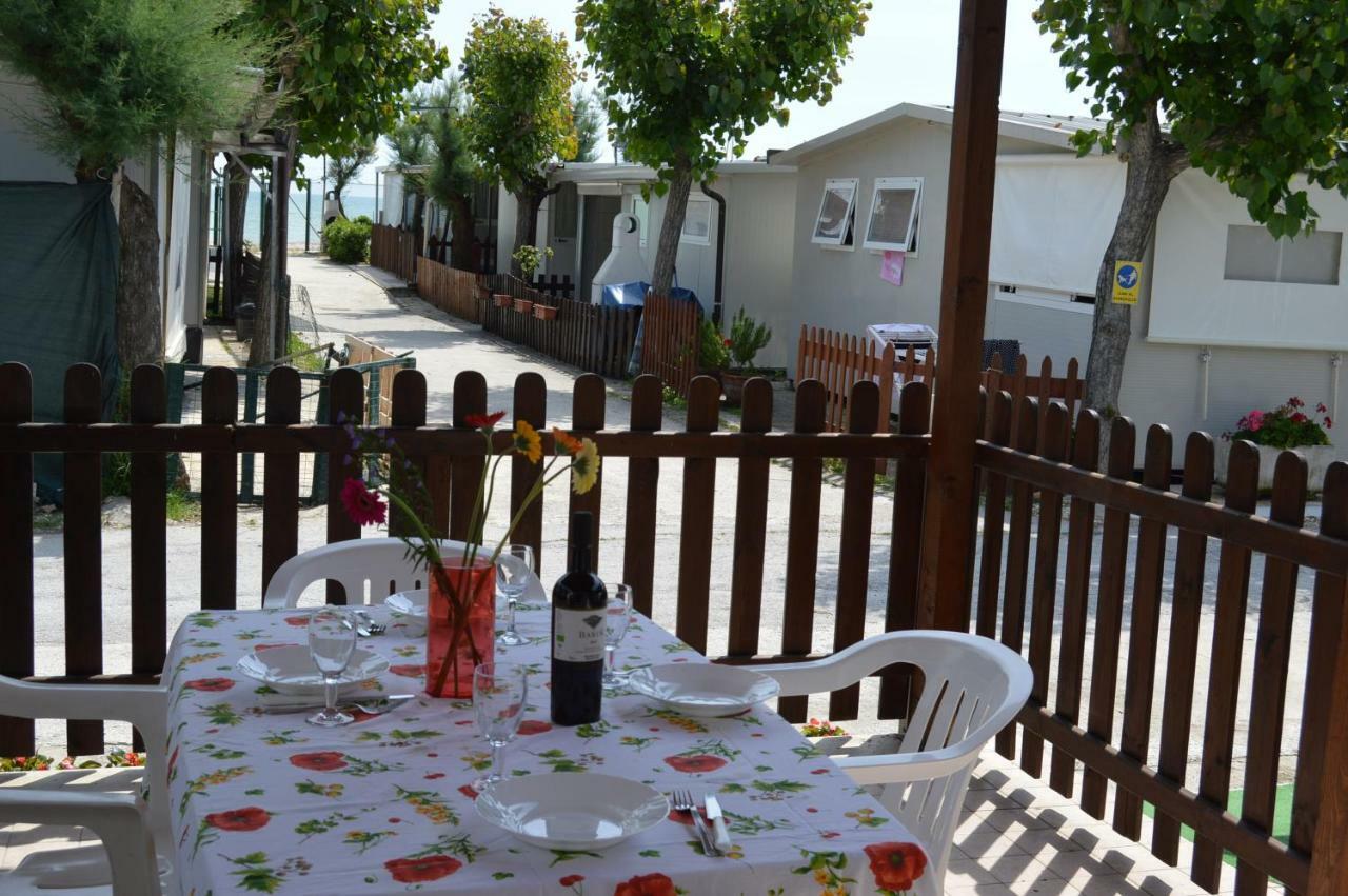 Camping Tre Archi Lido di Fermo Bagian luar foto